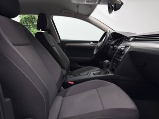 VW Passat Variant 2.0TDI Business desde 265€/mes*