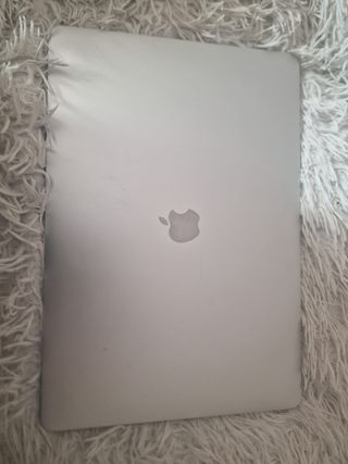MacBook Pro 15 2019 6-Core i7 / 32GB RAM / 1TB
