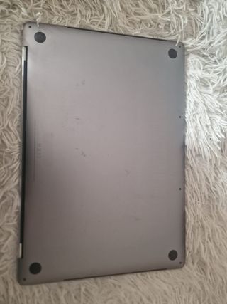 MacBook Pro 15 2019 6-Core i7 / 32GB RAM / 1TB