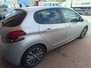 Peugeot 208 2017