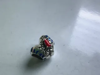 Charm Corazón Stranger Things