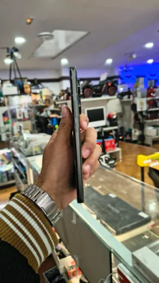 Realme GT6 5G 16GB RAM 512GB Como Nuevo