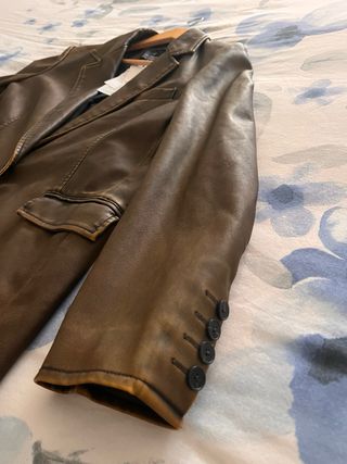 Chaqueta Vintage Cuero Sintético Stradivarius.