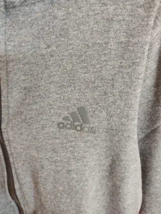 Sudadera Adidas con capucha