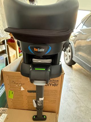 Seggiolino auto BeSafe IZI Fix + Base Isofix