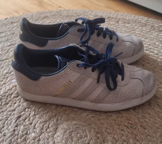 Zapatillas mujer Adidas Gazelle Beige y Azul