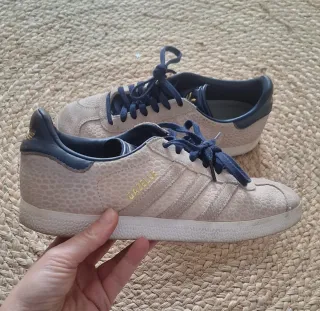 Zapatillas mujer Adidas Gazelle Beige y Azul