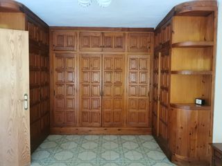 chalet con dos apartamentos zona norte