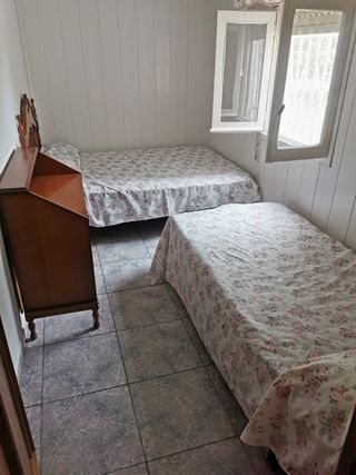 chalet con dos apartamentos zona norte