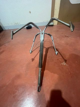 Ancla para barco de metal