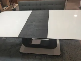 NUEVA Mesa de cristal extensible moderna