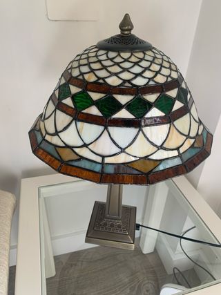 Lámpara de mesa Tiffany cristal y metal