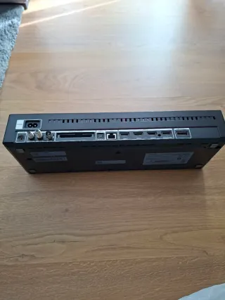 TV Samsung 65 QE65Q7 con golpe