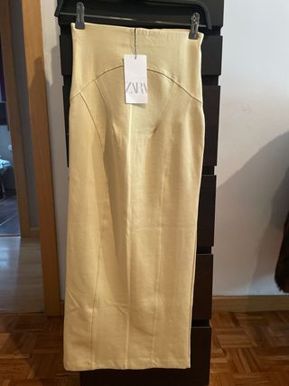 Falda tubo Zara