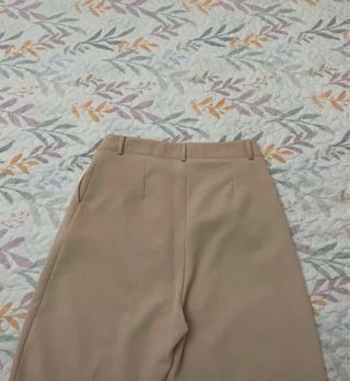 Pantalones pinzas Shein beige