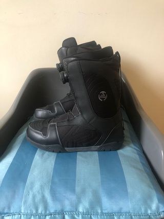Tabla Snowboard Salomon y Botas K2