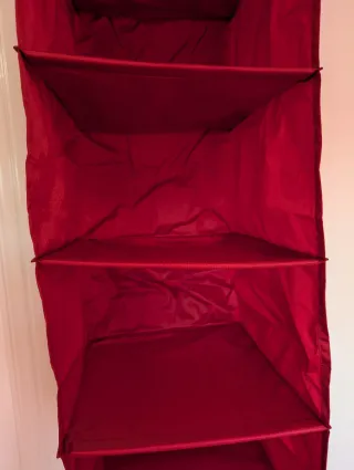 Organizador colgante de armario rojo