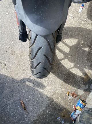 Aprilia SR Motard 125 Scooter Automática