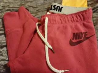 Pantalón deportivo Nike fucsia