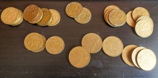 Monete da 1 grivna e 50 Kopiyok dell'Ucraina