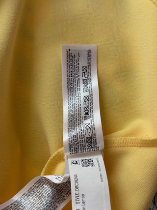 Vestido amarillo cóctel manga volante