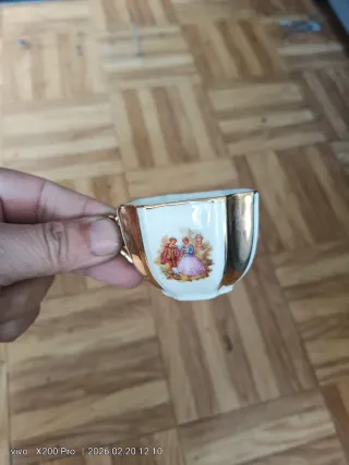 Juego de café chapado en oro