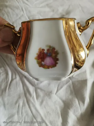 Juego de café chapado en oro