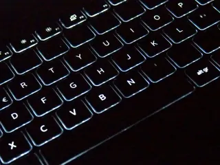 DELL ORDENADOR PORTÁTIL LAPTOP i5 11th SSD