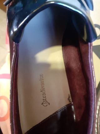 Zapatos Oxford charol burdeos T.39