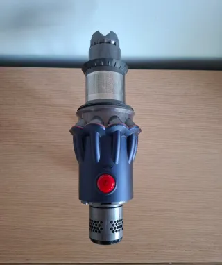 Aspirapolvere Dyson V12 guasto