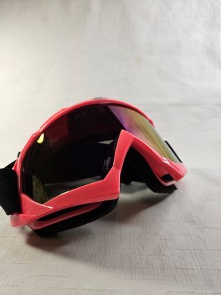 Gafas de esquí rosas