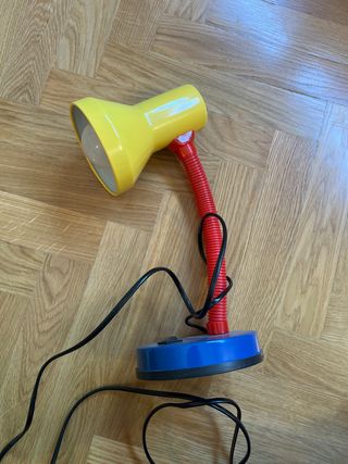 Lámpara de escritorio estudio colorida