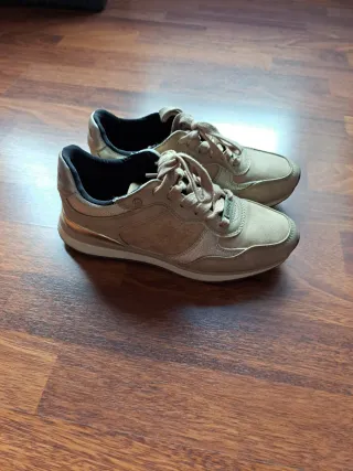 Zapatillas Mustang Mujer Beige/Marrón