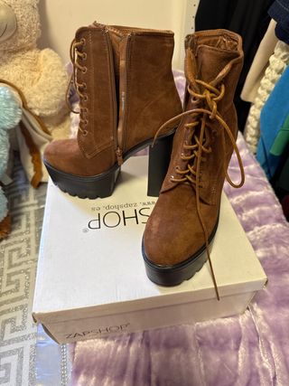 Botas marrones plataforma alta con cuerda