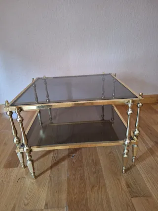 Tavolino da salotto in vetro e metallo