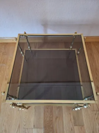 Tavolino da salotto in vetro e metallo