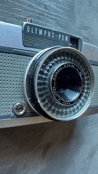 Fotocamera analogica Olympus PEN EES2