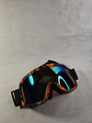 Gafas de esquí con diseño naranja