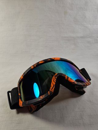 Gafas de esquí con diseño naranja