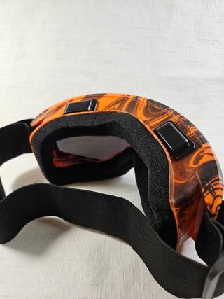 Gafas de esquí con diseño naranja