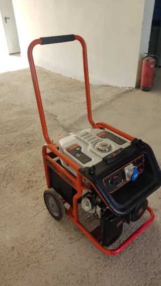 Generador, grupo electrógeno.