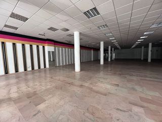 Local comercial en venta en Centro - Doña Mercedes en Dos Hermanas
