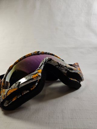 Gafas de esquí con diseño llamativo