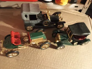 3 Coches Antiguos Nacoral Zaragoza