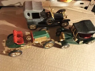 3 Coches Antiguos Nacoral Zaragoza