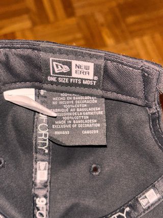 Gorra New Era Yankees Negra y Dorada