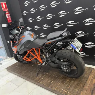 KTM 1290 SUPER DUKE GT Gris/Naranja