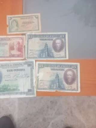 Billetes Pesetas 100, 25, 10 y 5 - Banco de España