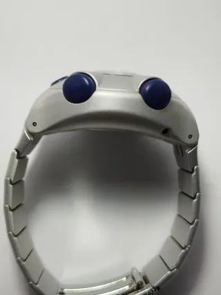 Swatch Reloj Digital Plata y Azul