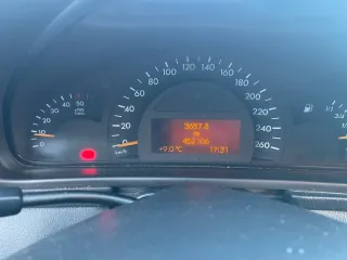 Mercedes-Benz Clase C 220 CDI avantgarde.